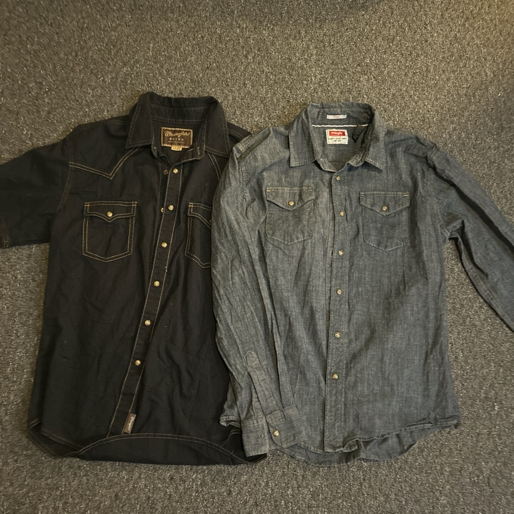 Wrangler Black and Blue Casual Button Down Shirts